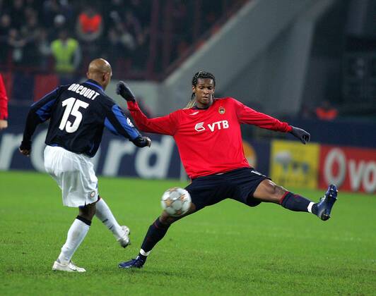 Jo (ZSKA Moskau, re.) gegen Olivier Dacourt (Inter Mailand) -  Fußball EC 1 Herren Champions League 2007 2008, ZSKA Moskau - FC Internazionale Mailand 1:2 Gruppe Moskau Dynamik, Fußball EC 1 Herren Champions League 2007 2008, ZSKA Moskau - FC Internazionale Mailand 1:2 Gruppe Moskau Dynamik,
