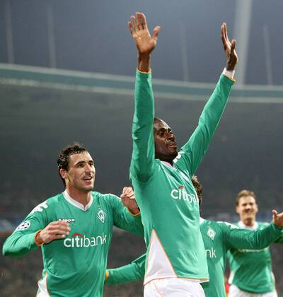 Boubacar Sanogo (vorn) und Hugo Almeida (li., beide Bremen) - Torjubel Fußball EC 1 Herren Champions League 2007 2008, SV Werder Bremen Gruppe Bremen Freude, Fußball EC 1 Herren Champions League 2007 2008, SV Werder Bremen Gruppe Bremen Freude,