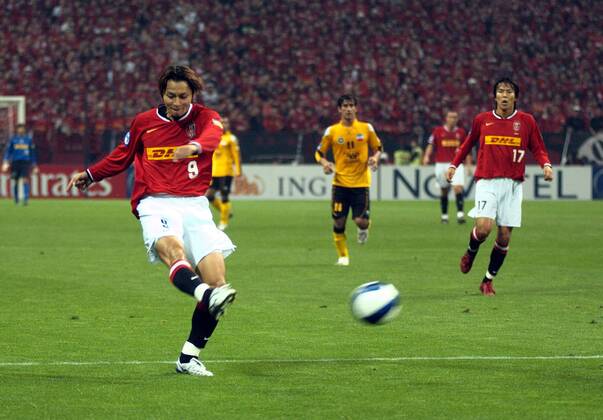 Yuichiro Nagai (Urawa Red Diamonds) am Ball - (TKP2007111403) Fußball Herren AFC Asian Champions League 2007, Asien, Asiatische, Finale, Endspiel Einzelbild Saitama Dynamik, Fußball Herren AFC Asian Champions League 2007, Asien, Asiatische, Finale, Endspiel Einzelbild Saitama Dynamik,