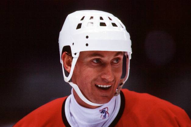 Wayne Gretzky (Kanada) Eishockey OS Winter Herren Olympische Winterspiele Nagano 1998, Spiele, Nationalteam, Nationaltrikot, Länderspiel, Porträt Aufnahmedatum geschätzt, Nagano Eishockey OS Winter Herren Olympische Winterspiele Nagano 1998, Spiele, Nationalteam, Nationaltrikot, Länderspiel, Porträt Aufnahmedatum geschätzt, Nagano