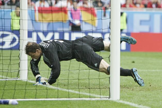 Torwart Jens Lehmann (Deutschland) Fußball EM Herren Euro 2008, Länderspiel, Nationalteam, Nationaltrikot, Deutschland Einzelbild Klagenfurt Dynamik,