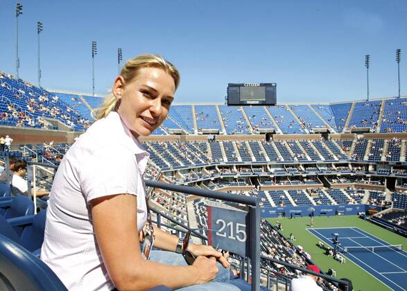 Eurosport Kommentatorin Barbara Schett (Österreich) Im Arthur Ashe Stadium in Flushing Meadows -  Tennis Damen US Open 2008, Grand Slam, WTA Tour Einzelbild Flushing Meadows New York, NY N Y