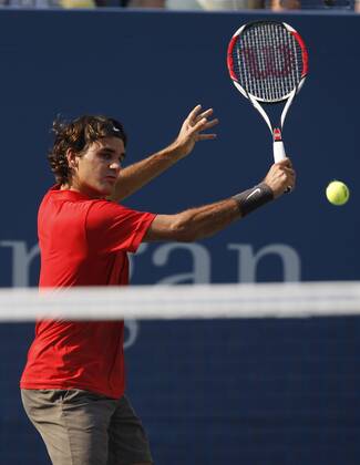 Roger Federer (Schweiz) Tennis Herren US Open 2008, Grand Slam, ATP Tour Einzelbild Flushing Meadow New York, NY N Y Dynamik,