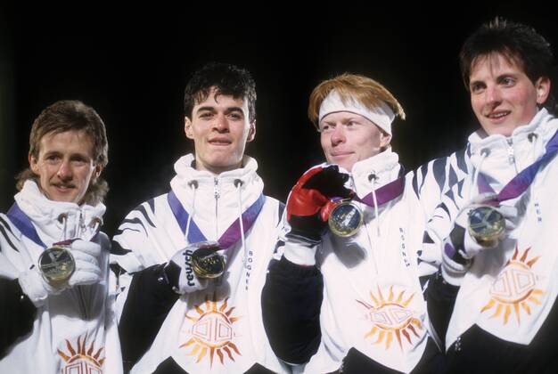 Team Deutschland, Olympiasieger 1994 in Lillehammer, v. li.: Jens Weißflog, Hansjörg Jäkle, Dieter Thoma und Christof Duffner Skispringen OS Winter Herren Olympische Spiele 1994, Winterspiele, Ski Nordisch, Skisport, Teamwertung, Teamwettbewerb Gruppe Lillehammer Freude,
