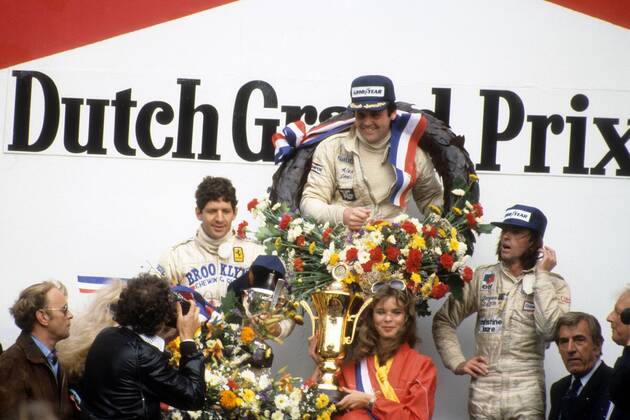 Siegerehrung GP Niederlande 1979: Alan Jones (Australien Williams Ford, Mitte), Jody Scheckter (Südafrika Ferrari, li.) und Jacques Laffite (Frankreich Ligier Ford) -  Motorsport Grand Prix Herren Großer Preis von Niederlande 1979, Formel 1 WM, F1, F, GP Gruppe Zandvoort Freude,