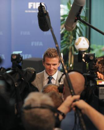 Fussball International, Bewerbung für die FIFA WM 2018 und die FIFA WM 2022 14.05.2010 Delegation England uebergibt ihre WM Bewerbung: David Beckham, Vizepräsident des englischen Bewerbungskomitees  Weltmeisterschaftsbewerbung o0 Medien TV