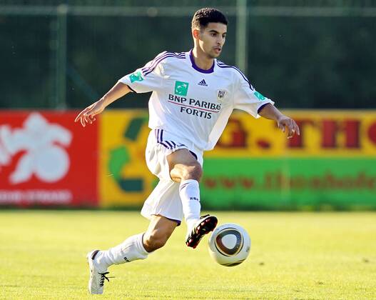 FUSSBALL - Anderlecht vs Cluj, Testspiel EUGENDORF, 07.JUL.10 - FUSSBALL - RSC Anderlecht vs CFR Cluj, Vorbereitungsspiel. Bild zeigt Mbark Boussofa (Anderlecht).