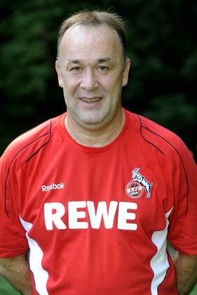 Fussball, Fototermin zur Bundesliga-Saison 2010 2011: 1. FC Köln: Mannschaftsbetreuer Marcus Reuert. o0 Betreuer