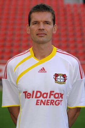 Fussball, Fototermin zur Bundesliga-Saison 2010 2011: Bayer Leverkusen: Konditionstrainer Dr. Holger Broich. o0 Trainer