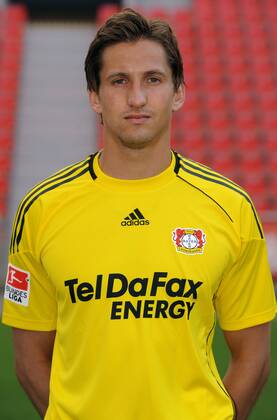 Fussball, Fototermin zur Bundesliga-Saison 2010 2011: Bayer Leverkusen: Rene Adler.