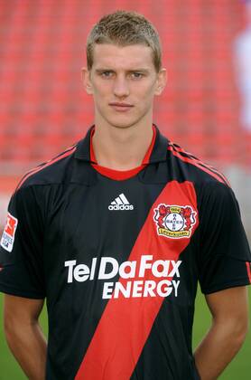 Fussball, Fototermin zur Bundesliga-Saison 2010 2011: Bayer Leverkusen: Lars Bender.