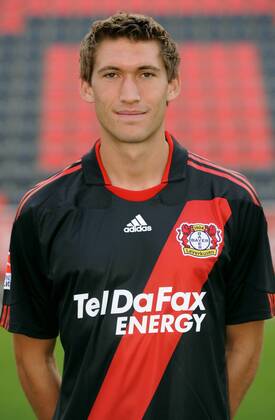 Fussball, Fototermin zur Bundesliga-Saison 2010 2011: Bayer Leverkusen: Stefan Reinartz.