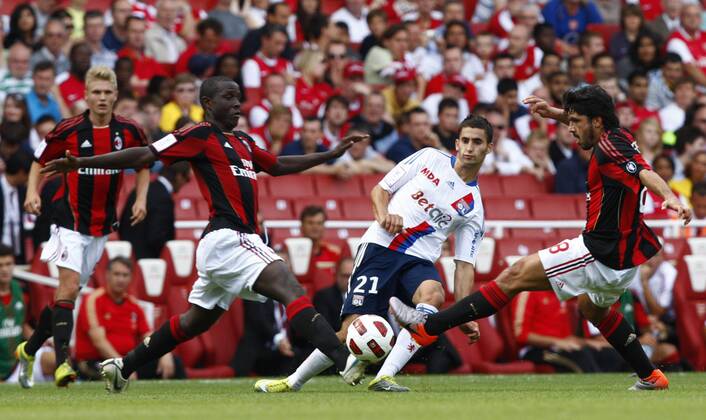 Football - Emirates Cup - AC Milan v Olympique Lyonnais Left to Right - Rodney Strasser of AC Milan, Maxime Gonalons of Lyon and Gennaro Gattuso of AC Milan at Emirates Stadium