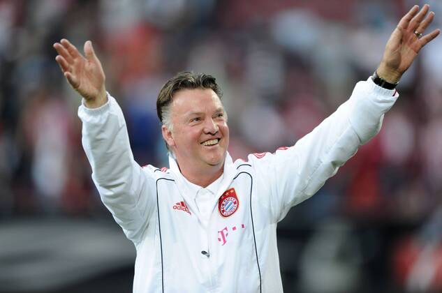 07.08.2010, Fussball, Saison 2010-2011, Supercup 2010, FC BAYERN MUENCHEN - FC SCHALKE 04 2-0, Jubel Trainer Louis van Gaal (Bayern Muenchen) o0 Jubel, Freude,