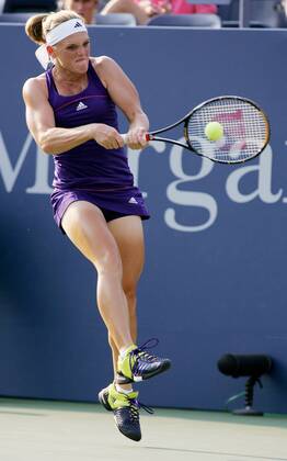 Melanie Oudin of the USA during second-round action at the U.S. Open held at the National Tennis Center on September 1, 2010 in New York.  NYP20100901341 Flushing Meadows