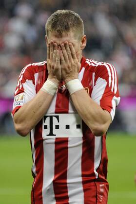 Bastian SCHWEINSTEIGER (Bayern). FC Bayern München - SV Werder Bremen. 1.Bundesliga, Saison 2010 2011, am 11.09.2010. o0 Enttäuschung
