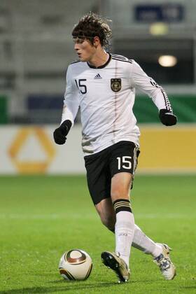 16.11.2010, U 21-Länderspiel Deutschland - England. Daniel Ginczek (Deutschland).