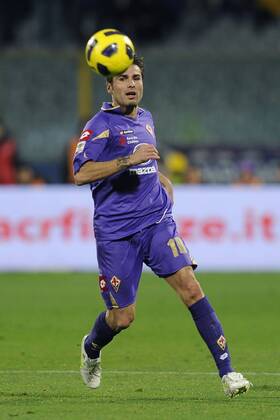 AC Florenz ACF Fiorentina (lila) vs. Inter Mailand (weiß) --- Adrian Mutu