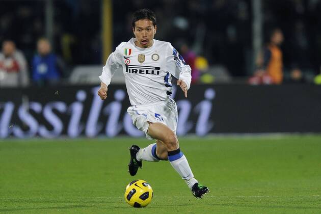 AC Florenz ACF Fiorentina (lila) vs. Inter Mailand (weiß) --- Yuto Nagatomo  o0 Aufmacher