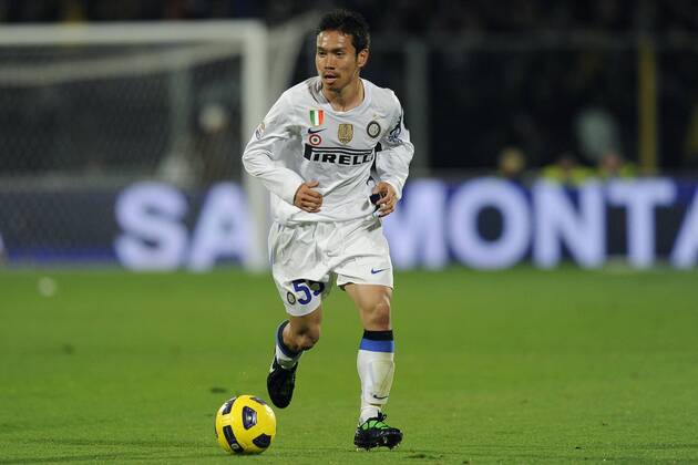 AC Florenz ACF Fiorentina (lila) vs. Inter Mailand (weiß) --- Yuto Nagatomo