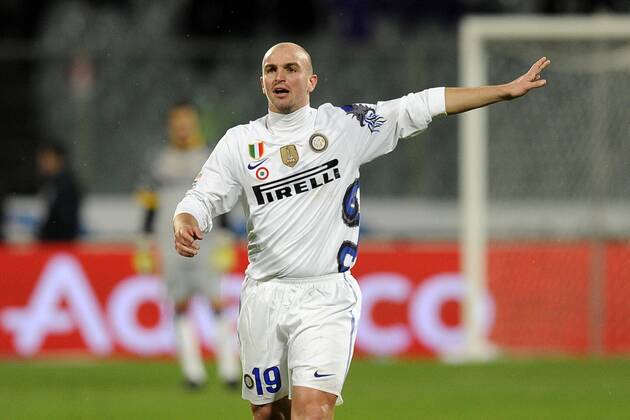 AC Florenz ACF Fiorentina (lila) vs. Inter Mailand (weiß) --- Esteban Cambiasso