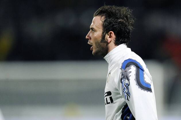 AC Florenz ACF Fiorentina (lila) vs. Inter Mailand (weiß) --- Giampaolo Pazzini