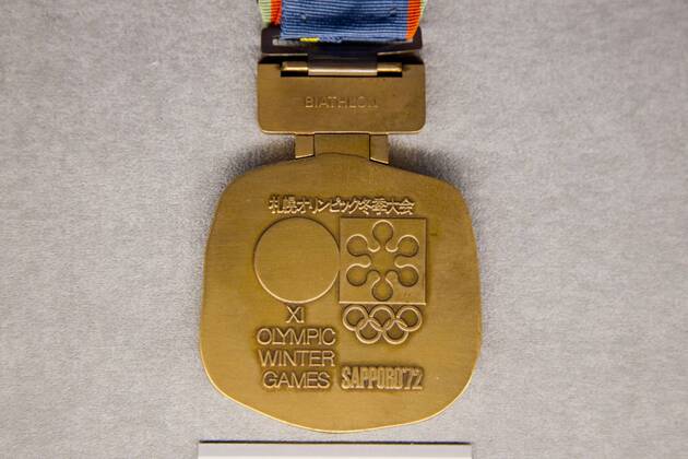 JULY 26, 2011 - Bronze medal for Sapporo winter Olympics 1972: History of the Olympics in Japan at Japan Mint in Osaka, Japan.  (plra034903) o0 Ausstellung Ausstellungsstück Exponat Geschichte Olympiageschichte Sportgeschichte