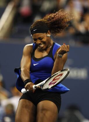 US Open 2011, USTA Billie Jean King National Tennis Center, Flushing Meadows, New York,ITF Grand Slam Tennis Tournament,Serena Williams(USA) jubelt nach ihrem Sieg,Jubel,Emotion, Einzelbild,Halbkörper,Hochformat
