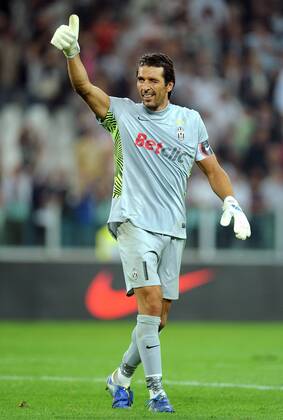 FUSSBALL INTERNATIONAL SERIE A SAISON 2011 2012 Juventus Turin - AC Mailand 02.10.2011 Gianluigi Buffon (Juventus Turin) 