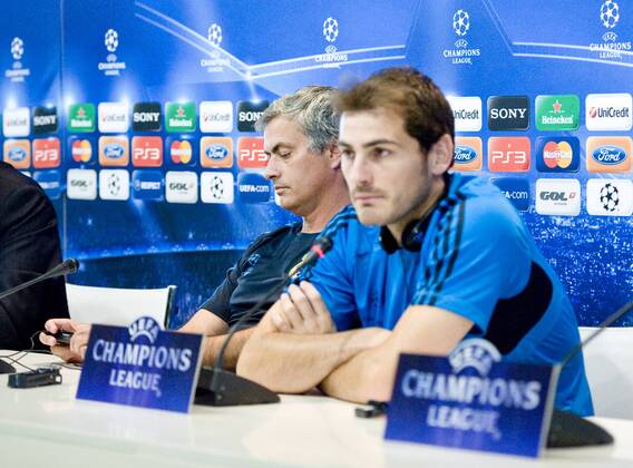Real Madrid - Olympique Lyonnais ( Lyon ) UEFA CHAMPIONS LEAGUE 2011-2012 Group D - matchday 3 Jose Mourinho and Iker Casillas, coach and captain of Real Madrid C.F., speaking to the press in Valdebebas before the match