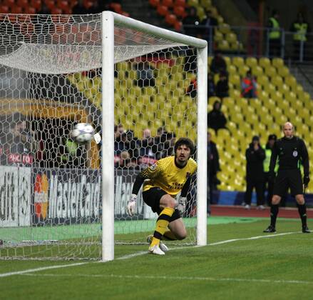 Moscow. 18 oct. 2011. CHAMPIONS LEAGUE 2011-2012. CSKA Moscow - TRABZONSPOR: 29.Tolga Zengin (Goalkeeper - TRABZONSPOR AS).