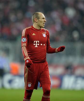 22.11.2011, Fussball UEFA-Champions-League, Vorrunde 5.Spieltag: FC Bayern München - FC Villarreal, in der Münchner Allianz-Arena. Arjen Robben (München) nachdenklich.