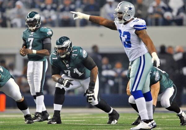 Dec 24th, 2011 .Philadelphia Eagles tackle Jason Peters (71) in action during the game between the Philadelphia Eagles and the Dallas Cowboys at Cowboy Stadium in Arlington, TX.. .Manny Flores CSM NFL American Football Herren USA 2011: Eagles vs Cowboys DEC 24 - ZUMAcf3