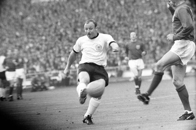 Fußball, WM 1966, Finale in Wembley, England - Deutschland 4-2 n.V. WM Finale 1966 im Wembley Stadion London - England - BR Deutschland 4:2 n.V. - Uwe Seeler (BRD)