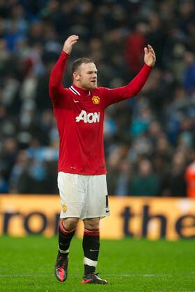 Manchester United s Wayne Rooney celebrates his side s 3-2 victory over Manchester City during the FA Cup 3rd Round match at the City of Manchester Stadium. xHOCHxZWEIx xPropagandax