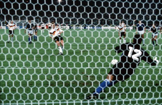 Fußball WM 1990 Italien Endspiel Deutschland - Argentinien 1:0 Andreas Brehme