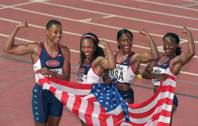 Leichtathletik WM Weltmeisterschaft Athen 1997 4 mal 100 Meter Damen Gold für USA von links: Jones Marian Devers Gail Miller Inger ?