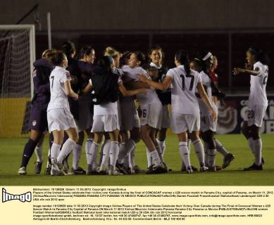 Players of the United States celebrate their victory over Canada during the final of CONCACAF women s U20 soccer match in Panama City, capital of Panama, on March 11, 2012. (Xinhua Mauricio Valenzuela) PANAMA-PANAMA CITY-PANAMA VS MEXICO