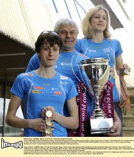 Czech speedskaters Martina Sablikova (left), coach Petr Novak and Karolina Erbanova pose after a press conference in Prague, Czech Republic, on Tuesday, March 27, 2012. (CTKxPhoto StanislavxZbynek)  CTKPhoto769201203270445001