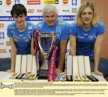 Czech speedskaters Martina Sablikova (left), coach Petr Novak and Karolina Erbanova pose after a press conference in Prague, Czech Republic, on Tuesday, March 27, 2012. (CTKxPhoto StanislavxZbynek)  CTKPhoto781201203270441201