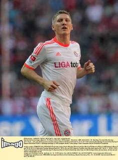 Bastian Schweinsteiger (Bayern). FC Bayern München-VfB Stuttgart . München, GER, 28.04.2012 , 33. Spieltag, Fussball-Bundesliga 2011-2012 .