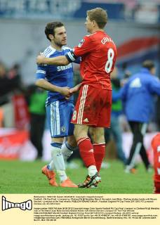 Football - FA Cup Final - Liverpool vs. Chelsea FA @ Wembley Man of the match Juan Mata - Chelsea shakes hands with Steven Gerrard - Liverpool at the final whistle.