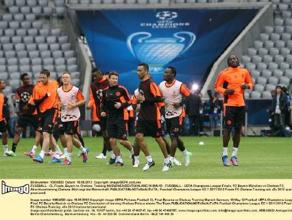 FUSSBALL - CL Finale, Bayern vs Chelsea, Training MUENCHEN,DEUTSCHLAND,18.MAI.12 - FUSSBALL - UEFA Champions League Finale, FC Bayern München vs Chelsea FC, Abschlusstraining Chelsea. Bild zeigt die Mannschaft. 