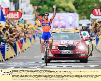 RADSPORT - Tour de France 2012 FOIX,FRANKREICH,15.JUL.12 - DIVERS, RADSPORT - Tour de France 2012, 14. Etappe, Limoux - Foix. Bild zeigt den Jubel von Luis Leon Sanchez Gil (ESP Rabobank). Keywords: Ziel.