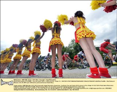 illustration peleton CYCLISME : Tour de France 2012 - Limoux to Foix - Etape 14 - 15 07 2012 PHOTONEWS PANORAMIC 