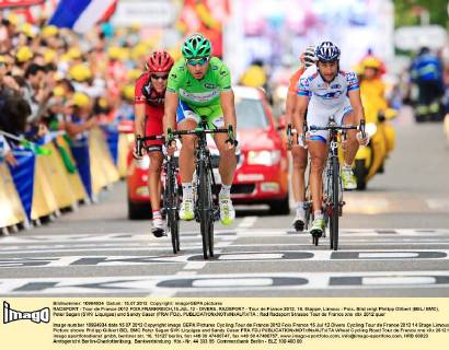 RADSPORT - Tour de France 2012 FOIX,FRANKREICH,15.JUL.12 - DIVERS, RADSPORT - Tour de France 2012, 14. Etappe, Limoux - Foix. Bild zeigt Philipp Gilbert (BEL BMC), Peter Sagan (SVK Liquigas) und Sandy Casar (FRA FDJ).