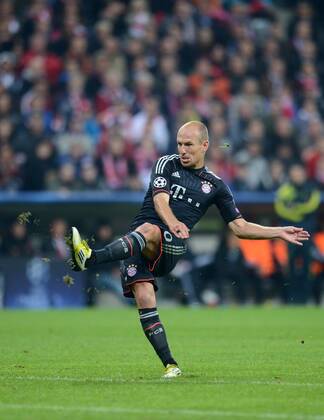 FUSSBALL CHAMPIONS LEAGUE SAISON 2012 2013 GRUPPENPHASE FC Bayern München - FC Valencia 19.09.2012 Arjen Robben (FC Bayern München)