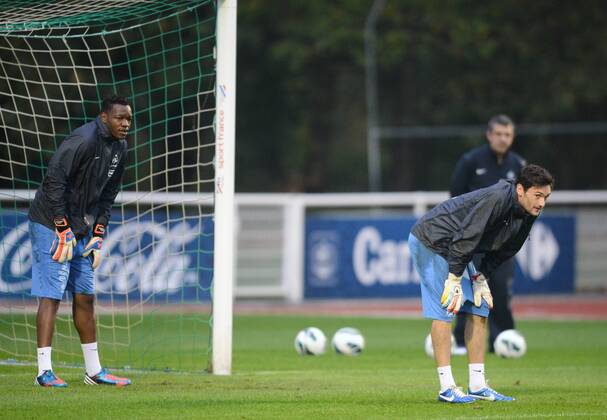 Steve MANDANDA - Hugo LLORIS FOOTBALL : Equipe de France - 10 10 2012 AnthonyBIBARD FEP Panoramic
