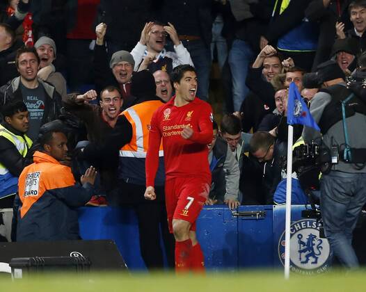 Liverpool s Luis Suarez celebrates scoring his sides opening goal..FC Chelsea London v FC Liverpool - Premier League- Stamford Bridge, London- 11 11 12 - EDITORIAL USE ONLY. No use with unauthorised audio, video, data, fixture lists, club league logos or live services. Online in-match use limited to 120 images, no video emulation. No use in betting, games or single club league player publications.