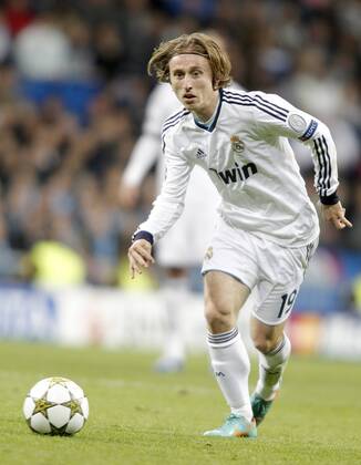 Real Madrid s Luka Modric during Champions League Match. December 04, 2012.  (20134030)